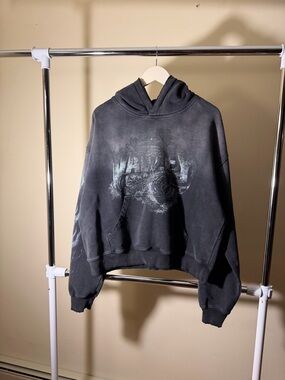 Vale Serpent Pullover Black/Mono